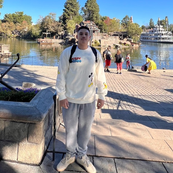 Meet your Posher, Anthony - Picture 1 of 1